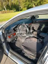 2004 Opel Astra