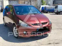 2005 Mitsubishi Grandis