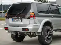 2005 Mitsubishi PAJARO