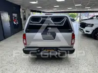 2005 Nissan Navara