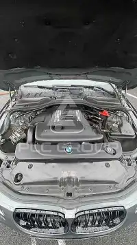 2005 BMW 523