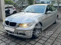 2005 BMW 330