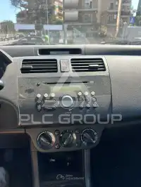 2005 Suzuki SWIFT