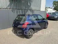 2005 Suzuki SWIFT