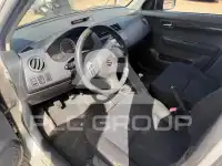 2005 Suzuki SWIFT