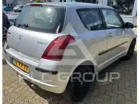2005 Suzuki SWIFT