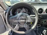 2005 Jeep CHEROKEE