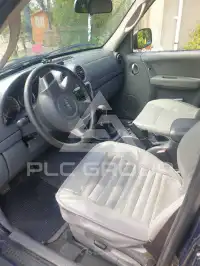 2005 Jeep CHEROKEE