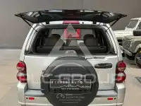 2005 Jeep CHEROKEE