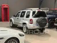 2005 Jeep CHEROKEE
