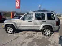 2005 Jeep CHEROKEE