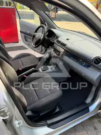 2005 Mazda 2