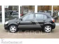 2005 KIA Rio