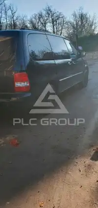 2005 KIA Carnival