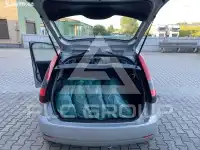2005 Ford FIESTA