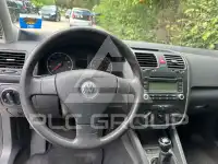 2005 Volkswagen GOLF