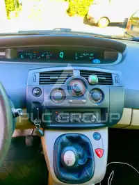 2005 Renault Scenic