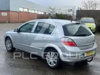 2005 Opel Astra