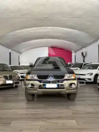 2006 Mitsubishi PAJARO