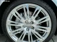 2006 Audi S8