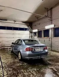 2009 BMW 330