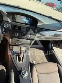 2009 BMW 330