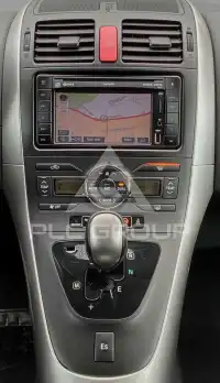 2010 Toyota AURIS