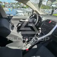 2010 Toyota AURIS