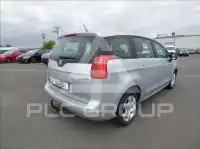 2010 Peugeot 5008