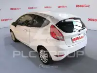 2010 Ford FIESTA