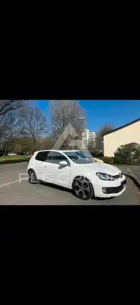 2010 Volkswagen GOLF
