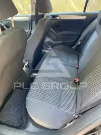 2010 Volkswagen GOLF