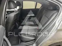 2011 BMW 330