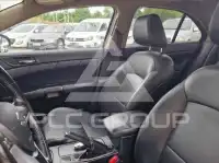2011 Suzuki KIZASHI