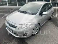 2011 Toyota AURIS