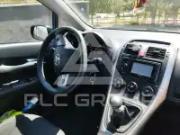 2011 Toyota AURIS