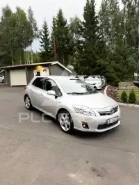 2011 Toyota AURIS