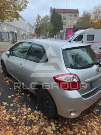 2011 Toyota AURIS