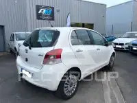 2011 Toyota YARIS