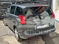 2011 Peugeot 5008