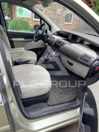 2011 Peugeot 807
