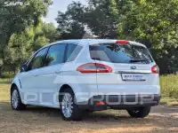 2011 Ford S-Max