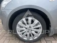 2012 Suzuki SWIFT