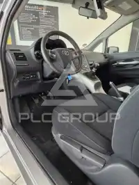 2012 Toyota AURIS