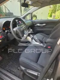 2012 Toyota AURIS
