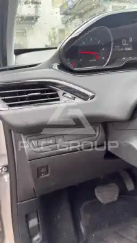 2012 Peugeot 208
