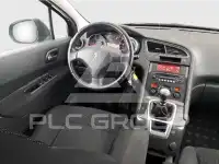 2012 Peugeot 5008