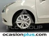 2012 Peugeot 5008