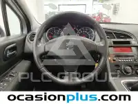 2012 Peugeot 5008