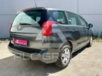2012 Peugeot 5008